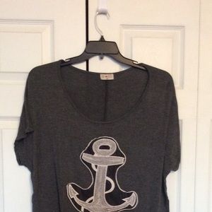 Women’s Gray Free Kisses Top SZ 2X